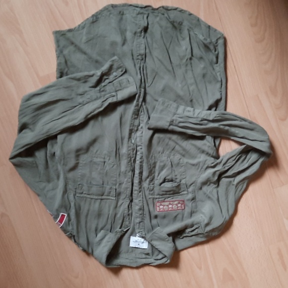 American Eagle sage green shirt - Picture 1 of 5